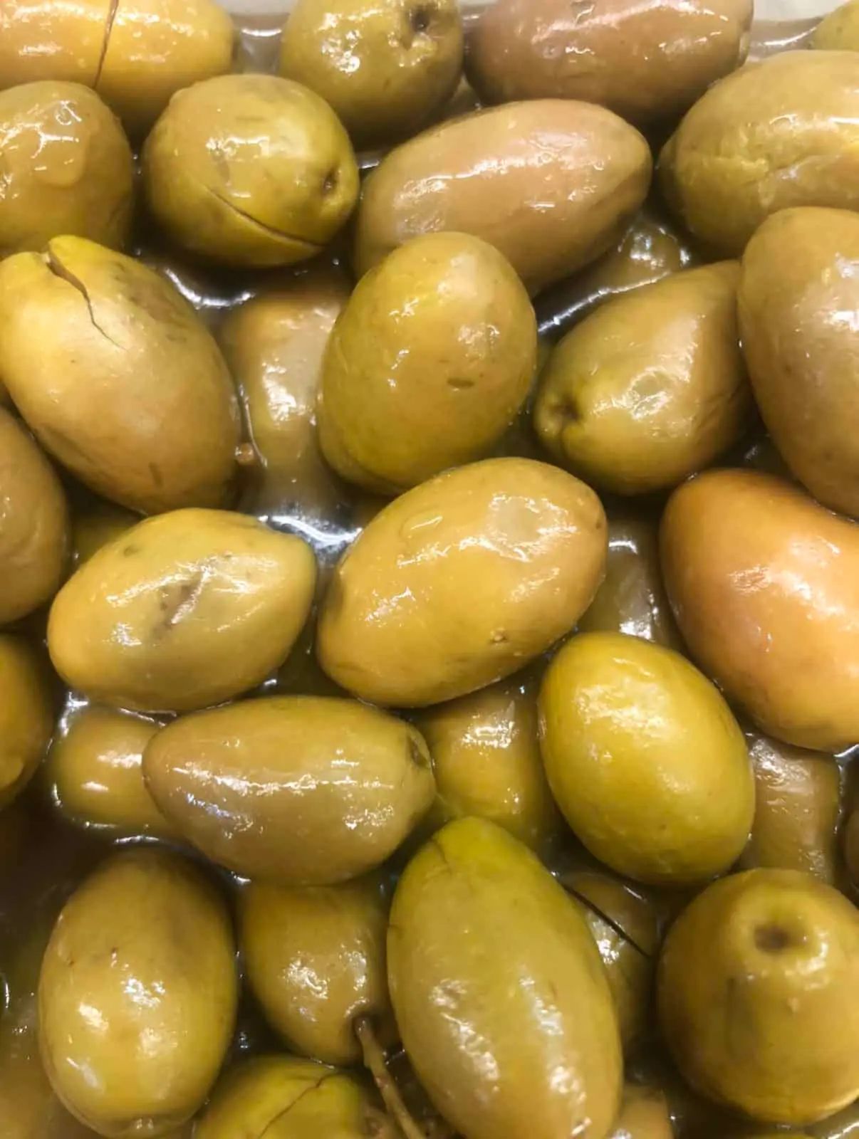 זית סורי שבור כ-300 גרם